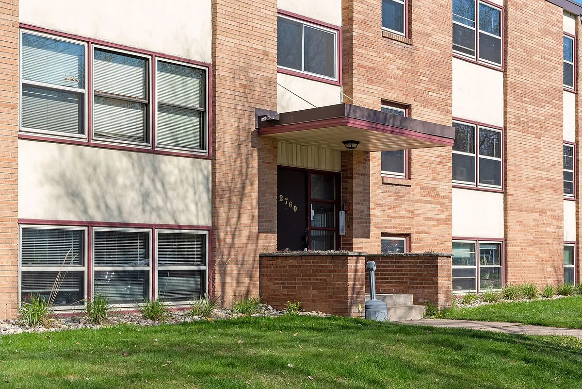 Building Photo - 2760 Xerxes, LLC