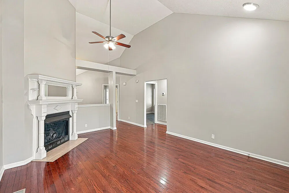 3 bed, 2.0 bath, 1516 sqft, $2,280 — Photo 4