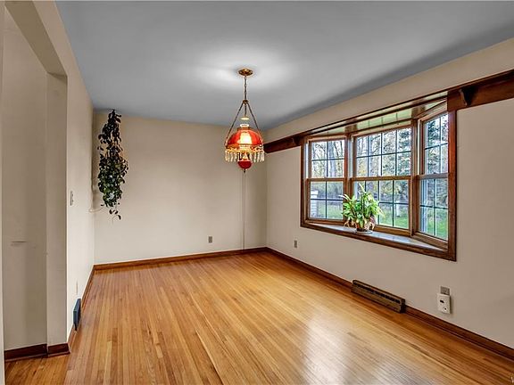 2nd image of 242 Elmsford Dr