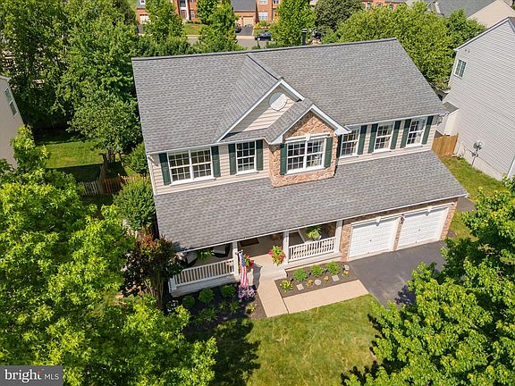 5th image of 125 Claude Ct SE