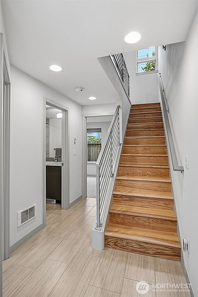 4th image of 4314 Whitman Avenue N #B