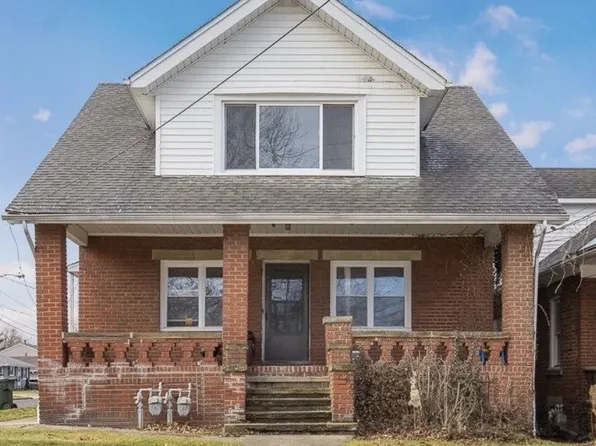 1738 E 296th St #2, Wickliffe, OH 44092