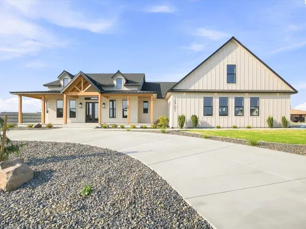 12701 Clark Fork Dr, Pasco, WA 93301