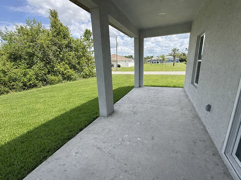 1180 Comfort Ln — Photo 16