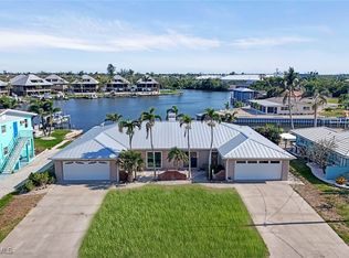 7775 Bocilla Ln, Bokeelia, FL 33922