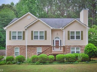 75 Hawks Nest Ct, Sharpsburg, GA 30277
