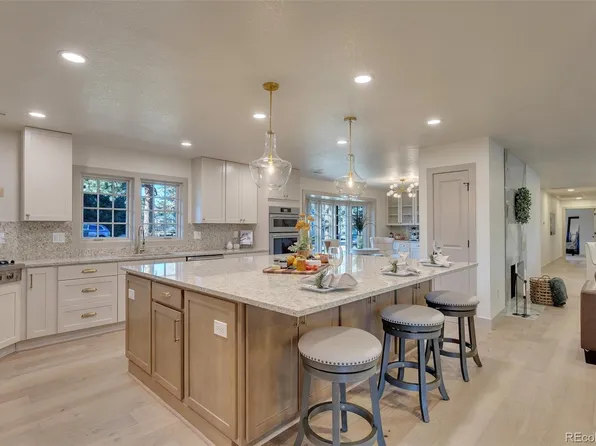 8 Cherry Vale Drive, Englewood, CO 80113