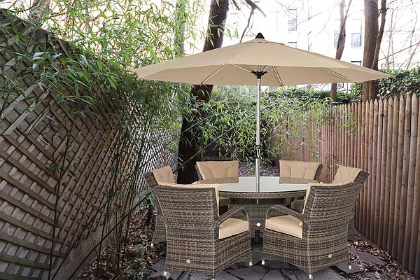 Rented by Corcoran | media 24