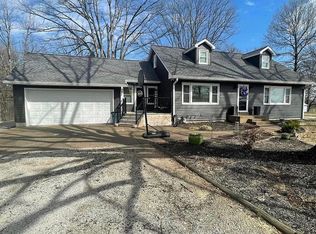 11700 Diamond Island Rd, Wadesville, IN 47638