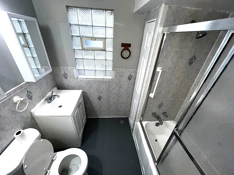 10655 S Hoxie Ave #1 — Photo 15