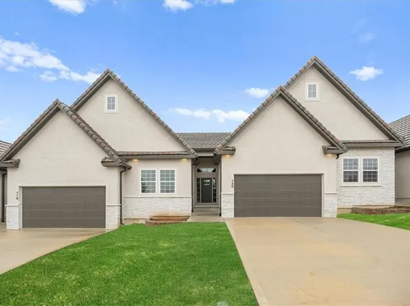 720 NE Lone Hill Dr #B, Lees Summit, MO 64064