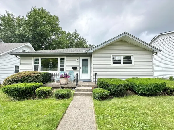 1748 Skyline Dr, Erie, PA 16509