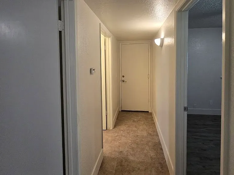 3233 Stanford Ave — Photo 25