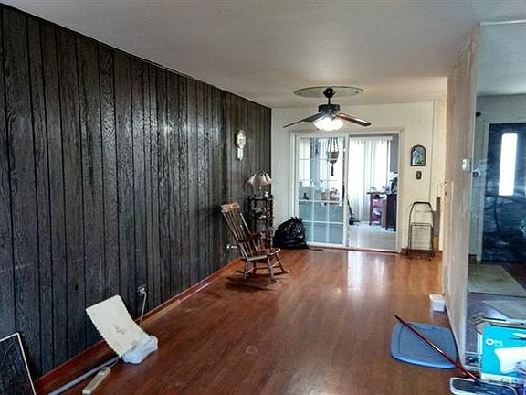 3rd image of 116 Jacobsen Ave