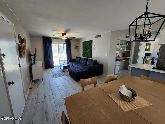 630 E Julie Dr — Photo 8