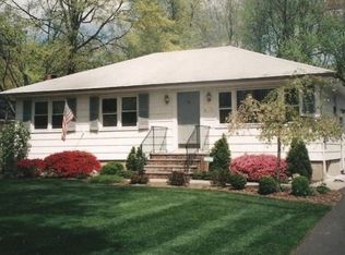 72 Maple Ave, Berkeley Heights, NJ 07922