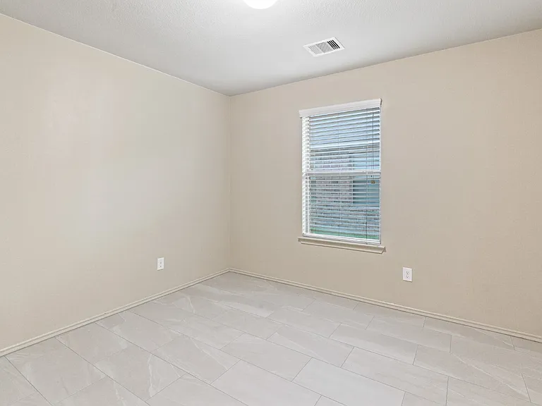 2414 Fall Aster Dr — Photo 18