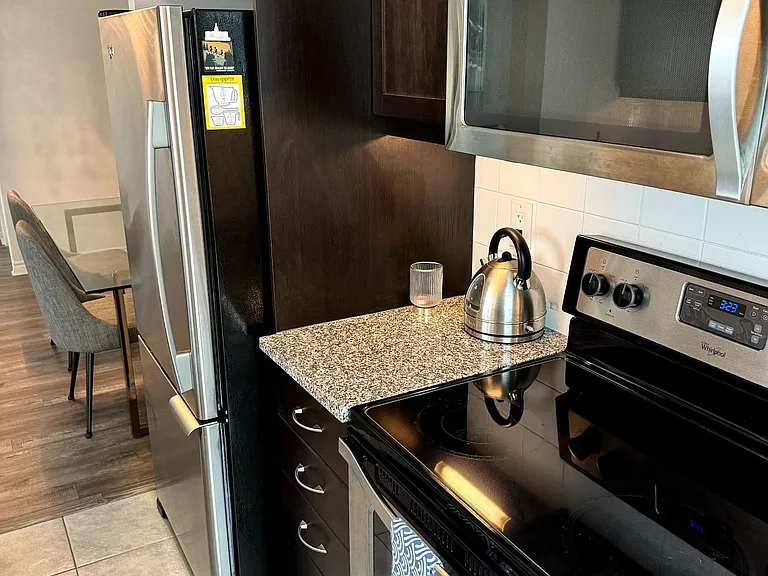 19 Grand Trunk Cres #1510 — Photo 14