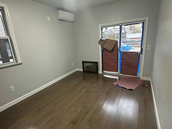 3rd image of 1128 124th St Floor 1