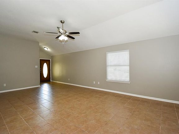 5th image of 6003 Plantation Crest Dr