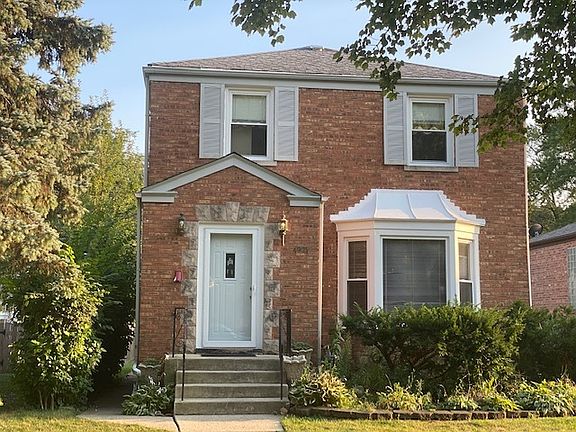 2nd image of 4921 Lunt Ave