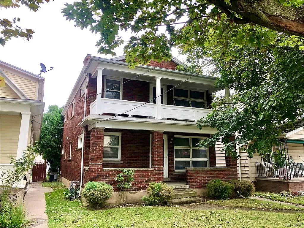 531 27th St photo 1