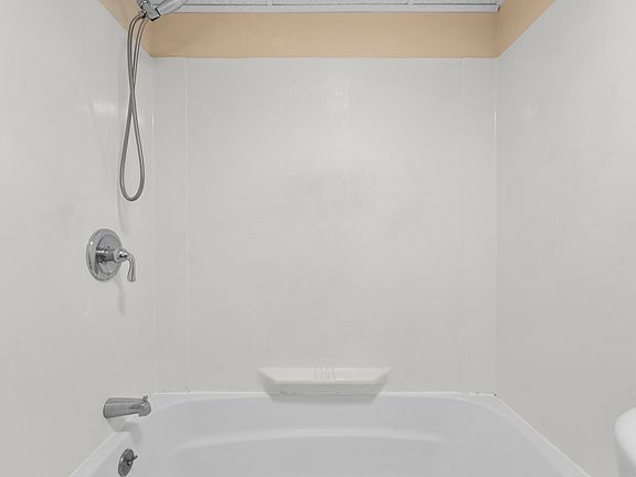5th image of 15 Garden St #1