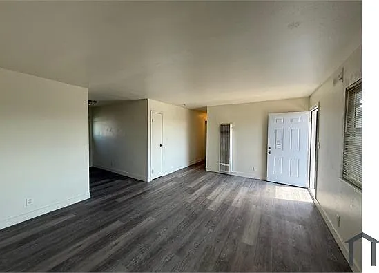 2 bed, 780 sqft, $1,900 — Photo 2