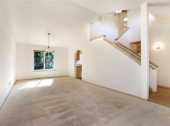 5th image of 24011 32nd Avenue Ct E