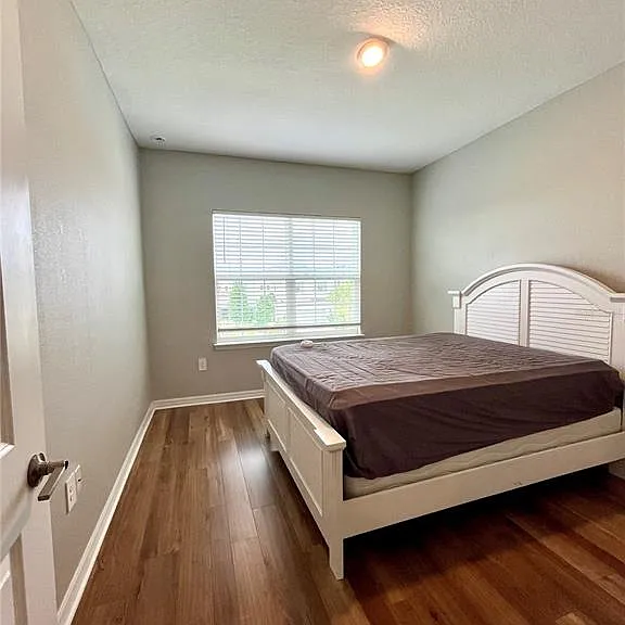 2853 High Pointe St — Photo 27