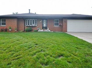 20374 Beatrice St Livonia MI 48152 Zillow