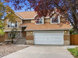 121 W Magic Dr, Murray, UT 84107