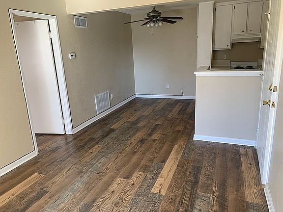 2nd image of 3631 Oak Creek Dr Unit C