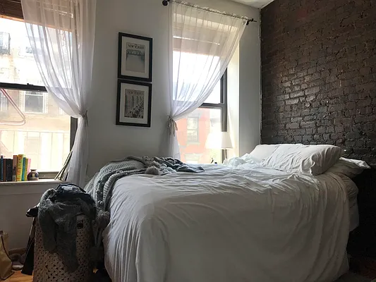 Rented by Bond New York | media 11