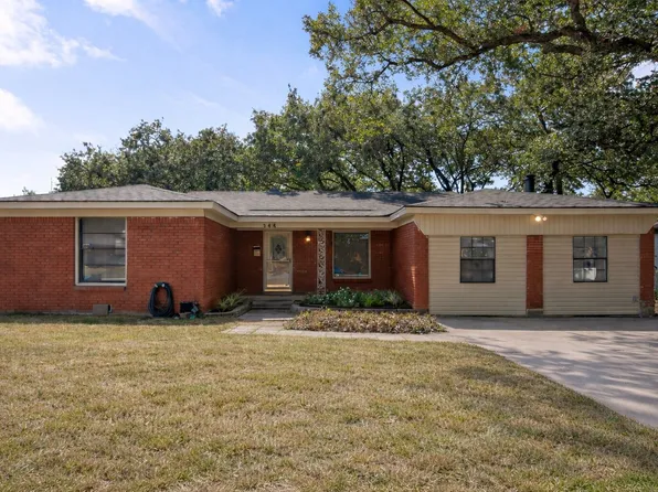 344 Bedford Ct E, Bedford, TX 76022