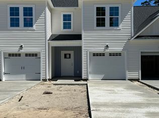 112 Bridge Point Cir, Swansboro, NC 28584