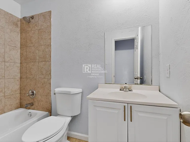 5217 Aberdean Trl — Photo 14