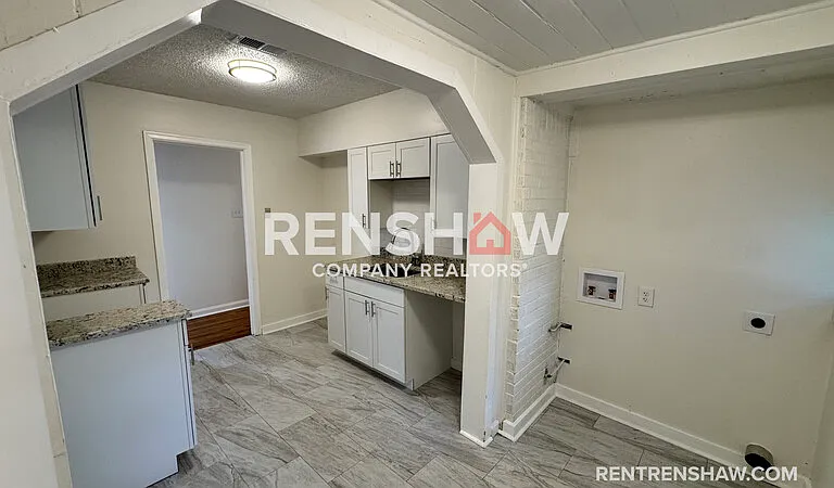 4550 Quince Rd — Photo 7