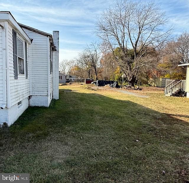 2nd image of 1304 W Newport Pike
