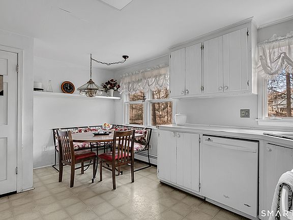 5th image of 3 Cotswold Way