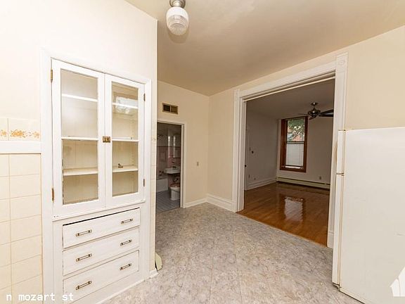3rd image of 2131 N Mozart St #1814
