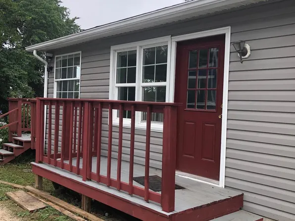 7818 Renshaw Rd, Pasadena, MD 21122