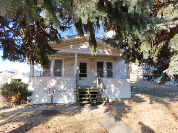 317 N Chestnut St, Genoa, NE 68640