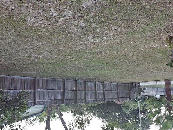4th image of 423 Citrus Highlands Dr E