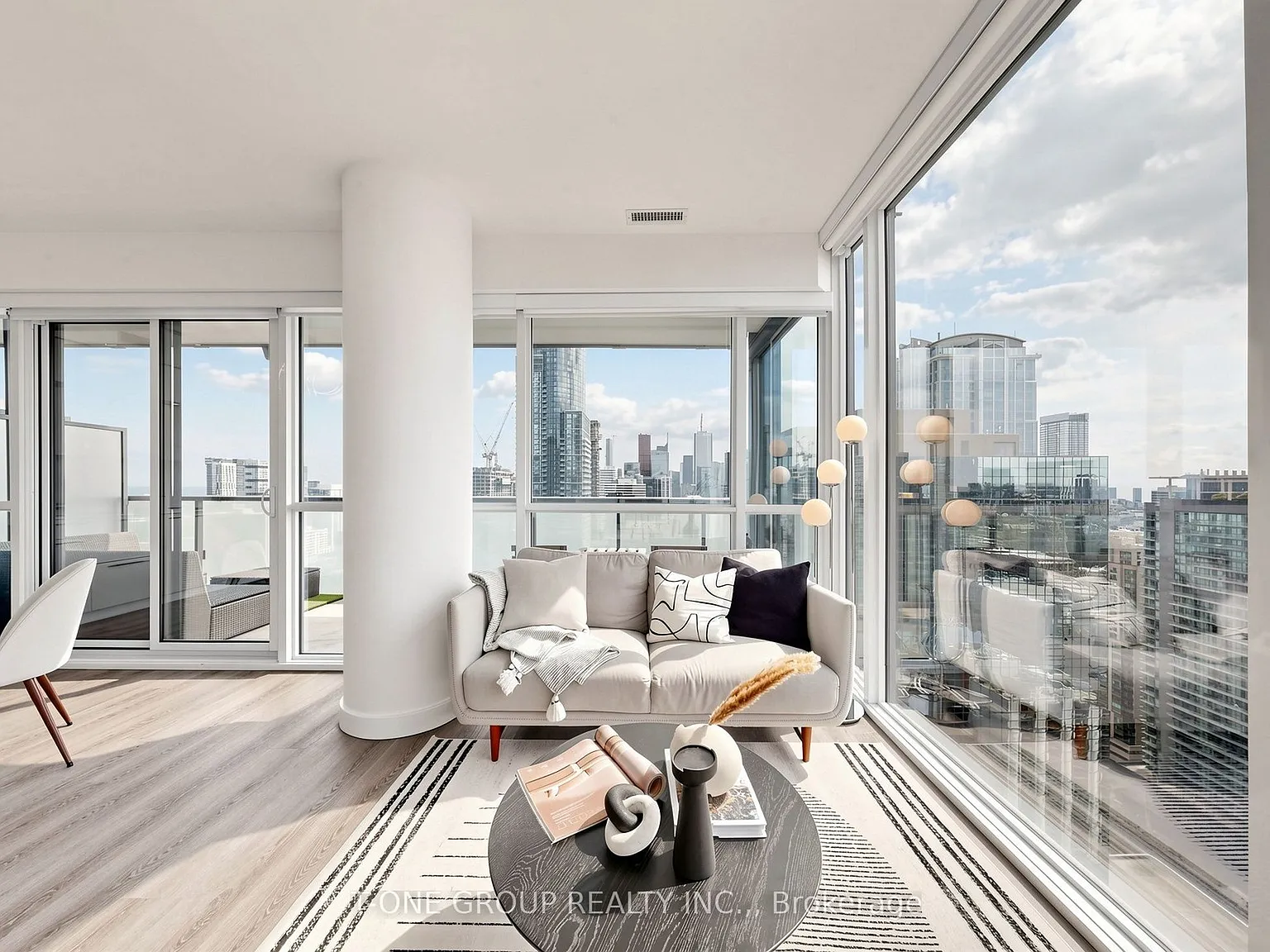 3 bed, $3,900 — Photo 4