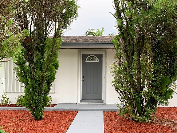 4th image of 19420 NW 43rd Ave