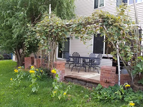 3rd image of 1768 Alexandria Ln