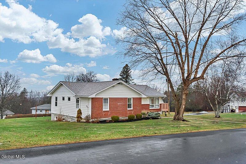 2nd image of 144 Horizon View Drive