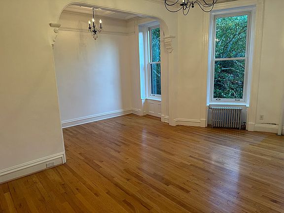 2nd image of 93 Garfield Pl APT 2