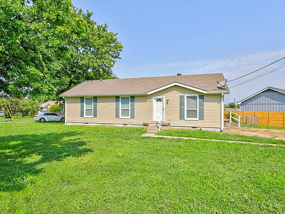 3rd image of 3521 Albee Dr